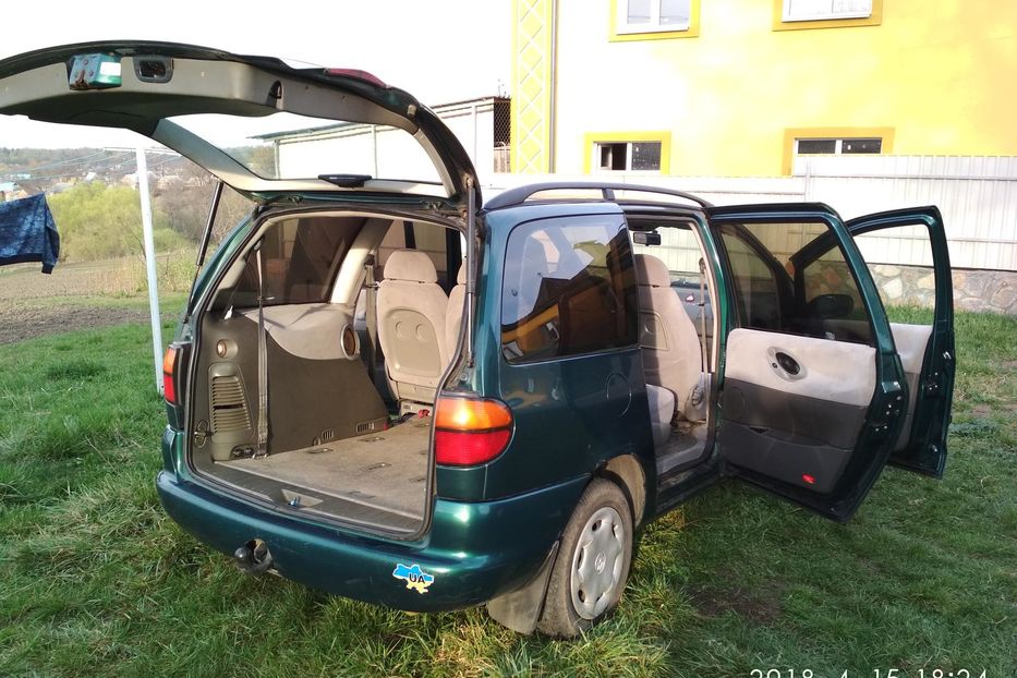 Продам Volkswagen Sharan 1996 года в Киеве