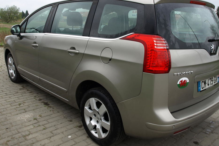 Продам Peugeot 5008 2012 года в Львове