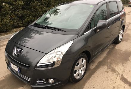 Продам Peugeot 5008 2013 года в Тернополе