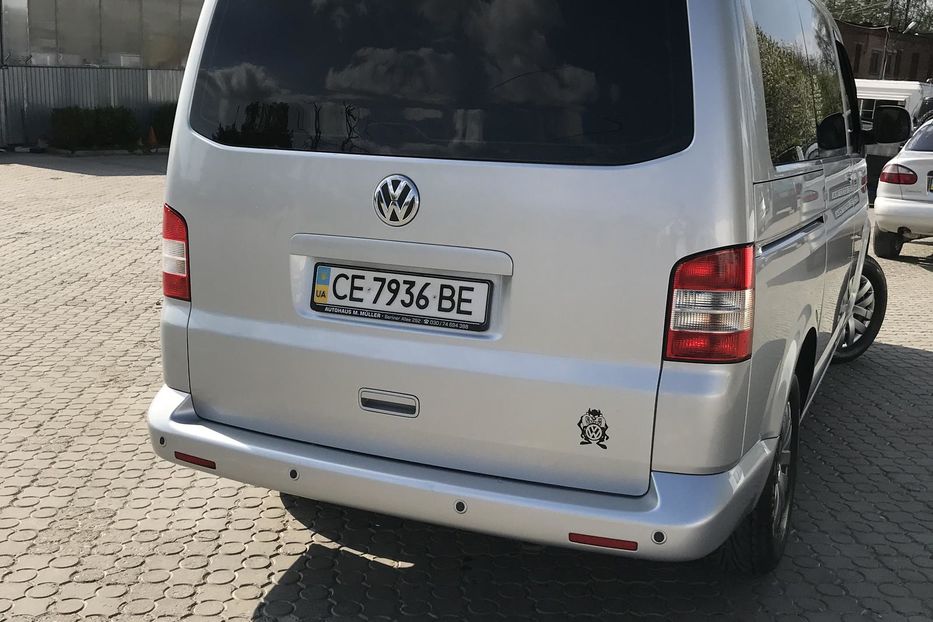 Продам Volkswagen T5 (Transporter) пасс. 2010 года в Черновцах