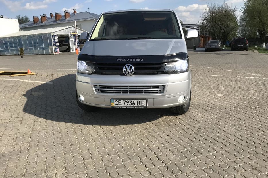 Продам Volkswagen T5 (Transporter) пасс. 2010 года в Черновцах