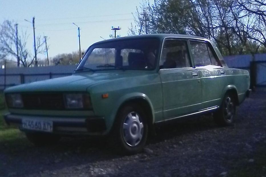 Продам ВАЗ 2105 Седан 1985 года в Днепре