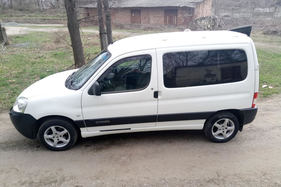 Продам Citroen Berlingo пасс. 2008 года в Черновцах