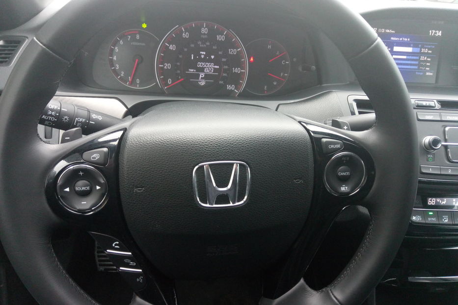 Продам Honda Accord спорт 2016 года в Киеве