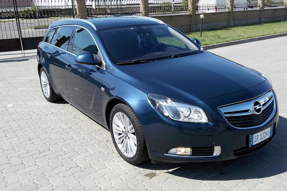 Продам Opel Insignia 140 KW BiTURBO COSMO 2013 года в Луцке