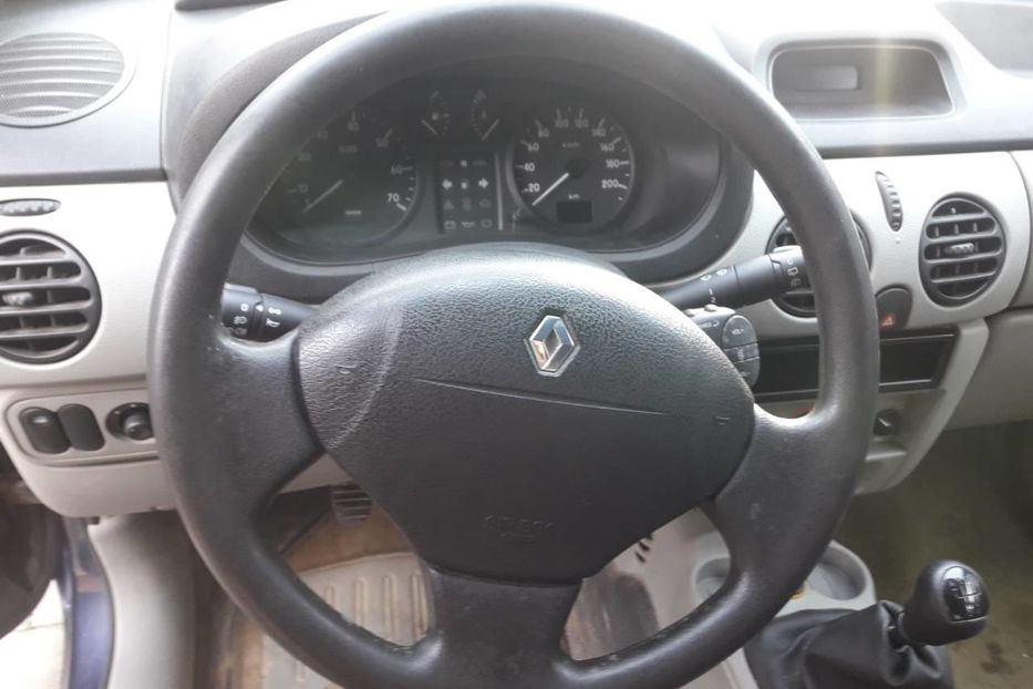 Продам Renault Kangoo пасс. 2004 года в Днепре