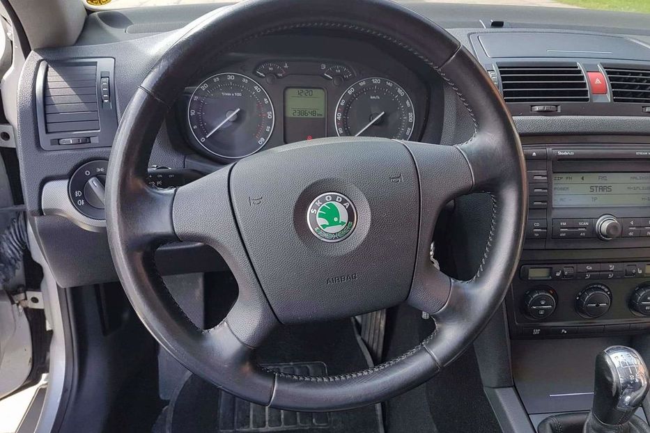 Продам Skoda Octavia 2007 года в Киеве