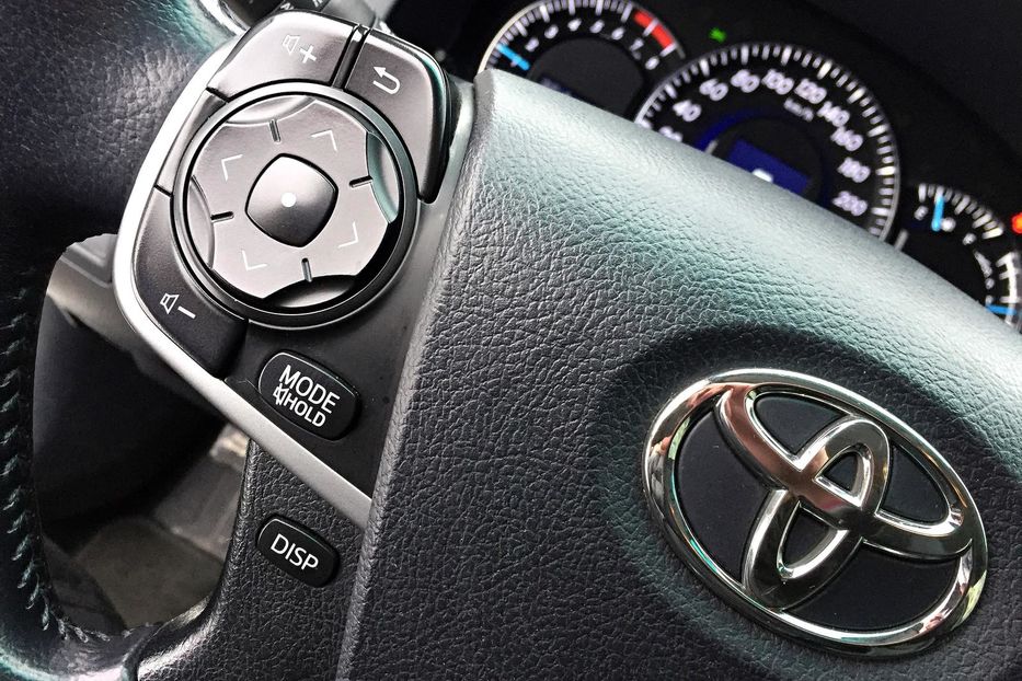 Продам Toyota Camry 50 2012 года в Киеве