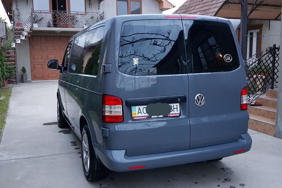 Продам Volkswagen T6 (Transporter) пасс. 2011 года в Ужгороде