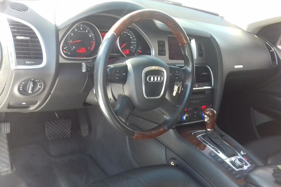 Продам Audi Q7 2007 года в Киеве