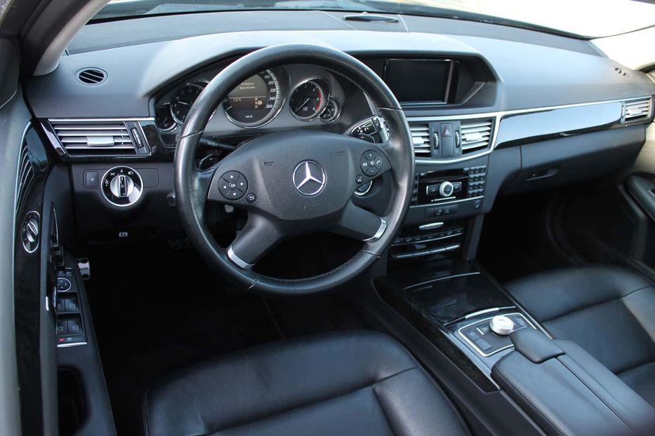 Продам Mercedes-Benz E-Class Avantgarde Е350 CDI 2011 года в г. Дубно, Ровенская область