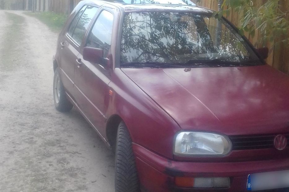 Продам Volkswagen Golf III 1993 года в Черновцах