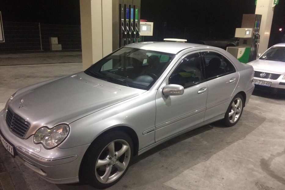 Продам Mercedes-Benz C-Class 2002 года в Тернополе