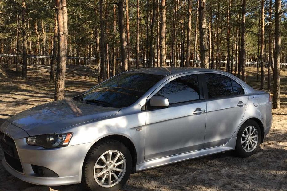 Продам Mitsubishi Lancer X 2012 года в Киеве