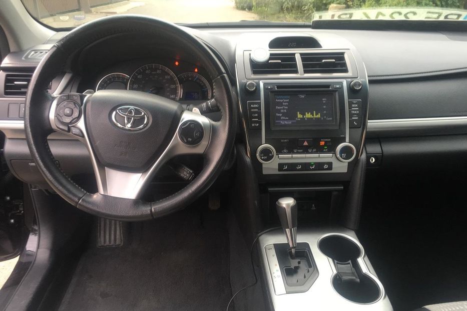 Продам Toyota Camry SE 2014 года в Одессе