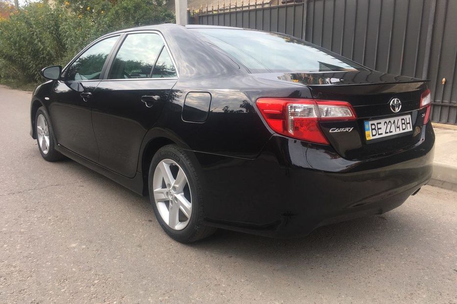 Продам Toyota Camry SE 2014 года в Одессе