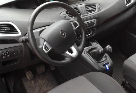 Продам Renault Scenic  	Scenic  2013 года в Черновцах