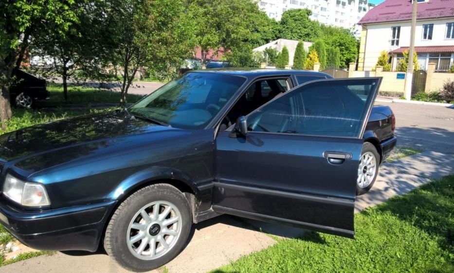 Продам Audi 80 b4 1994 года в Черкассах