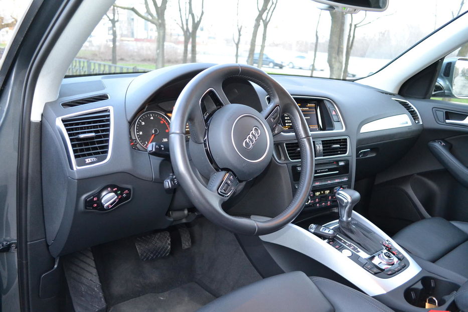 Продам Audi Q5 2.0 TDI quattro 2015 года в Днепре