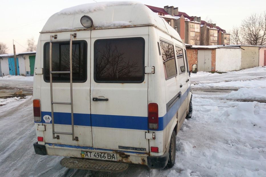 Продам Mercedes-Benz 209 пасс. Грузо-пассажир 1986 года в г. Калуш, Ивано-Франковская область