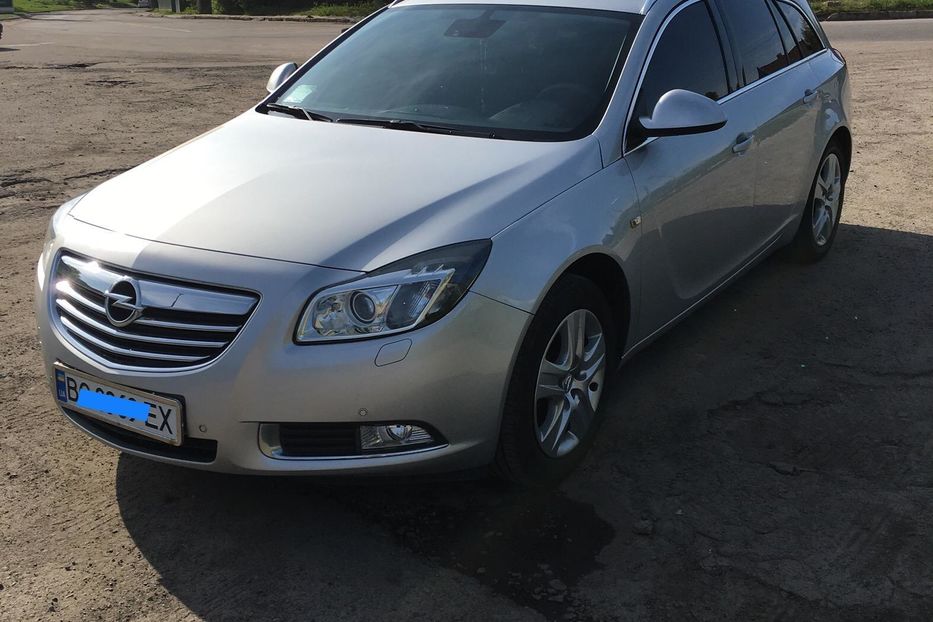 Продам Opel Insignia 2013 года в Львове