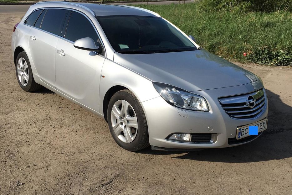 Продам Opel Insignia 2013 года в Львове