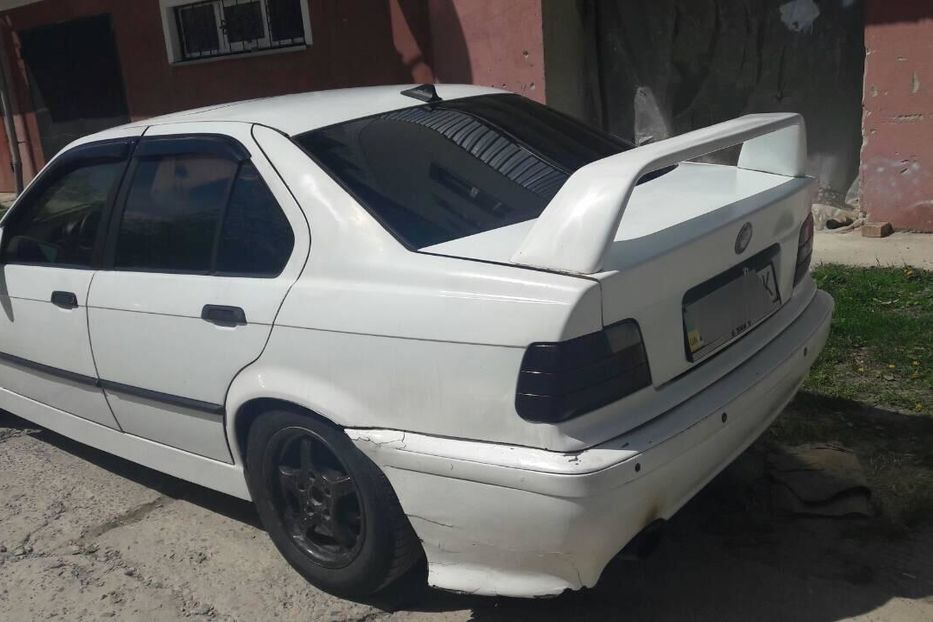 Продам BMW 318 E36 1991 года в г. Долина, Ивано-Франковская область