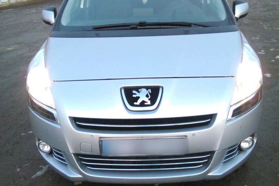 Продам Peugeot 5008 2013 года в г. Коломыя, Ивано-Франковская область
