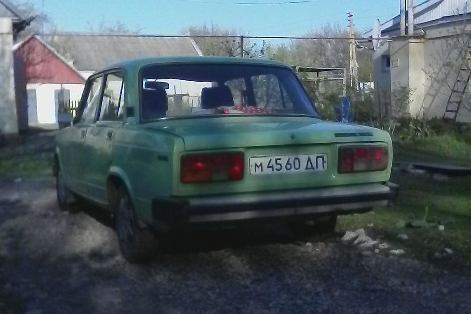 Продам ВАЗ 2105 Седан 1985 года в Днепре