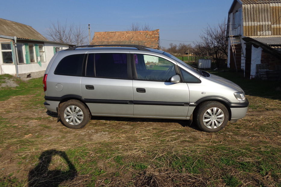 Продам Opel Zafira 2002 года в г. Токмак, Запорожская область