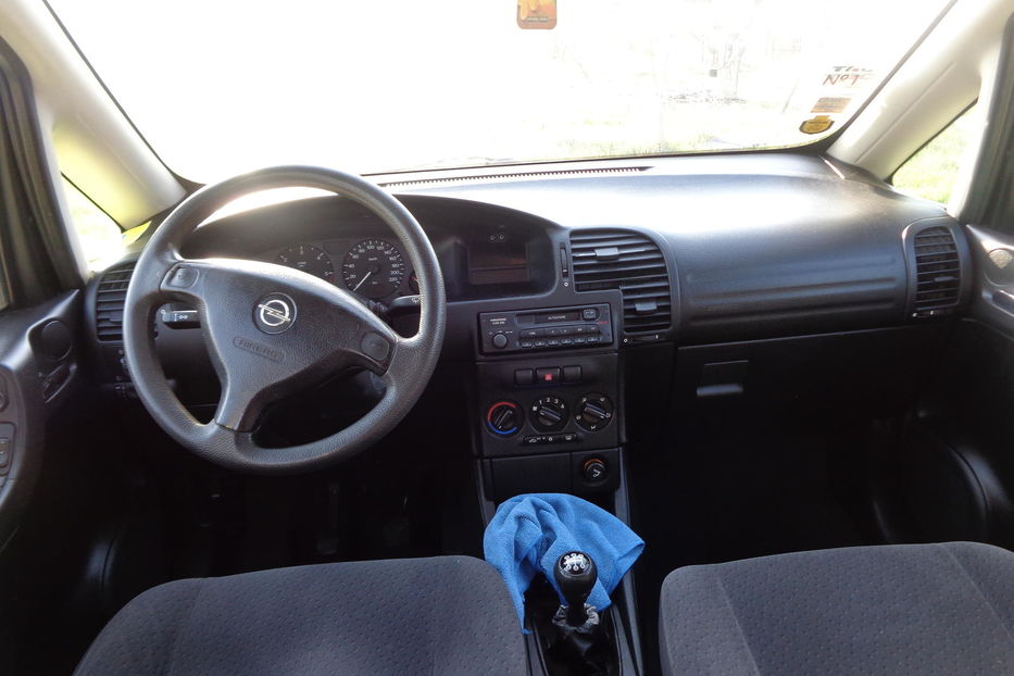 Продам Opel Zafira 2002 года в г. Токмак, Запорожская область