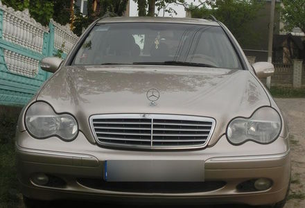 Продам Mercedes-Benz C-Class 2003 года в Черновцах