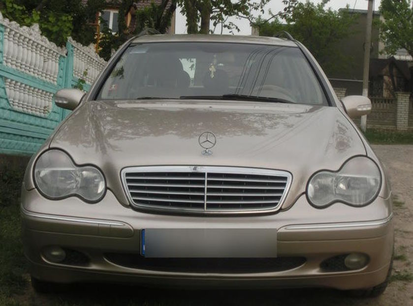 Продам Mercedes-Benz C-Class 2003 года в Черновцах