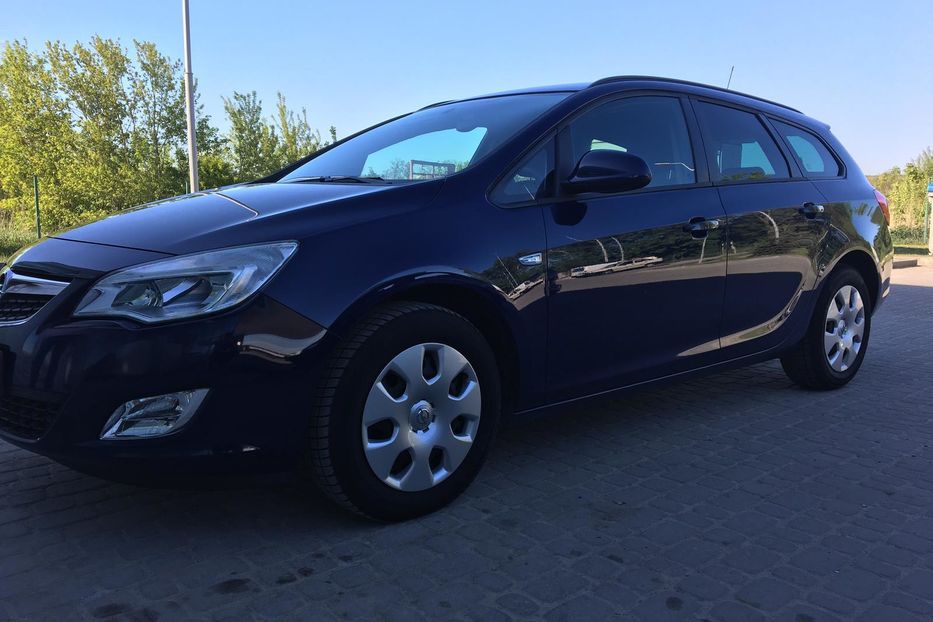 Продам Opel Astra J 2011 года в г. Чортков, Тернопольская область