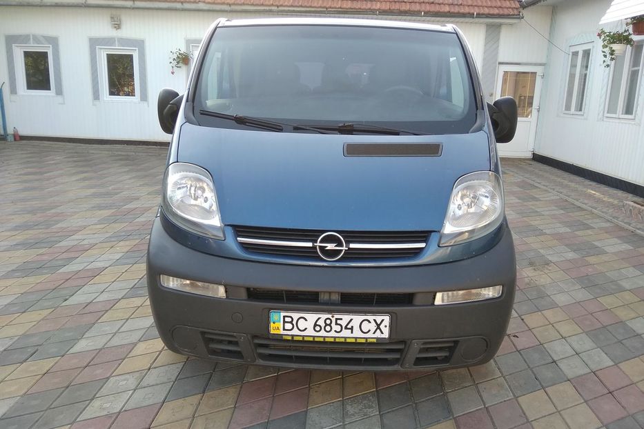 Продам Opel Vivaro пасс. 2.5 CDTI A//C 7+1 2005 года в г. Коломыя, Ивано-Франковская область