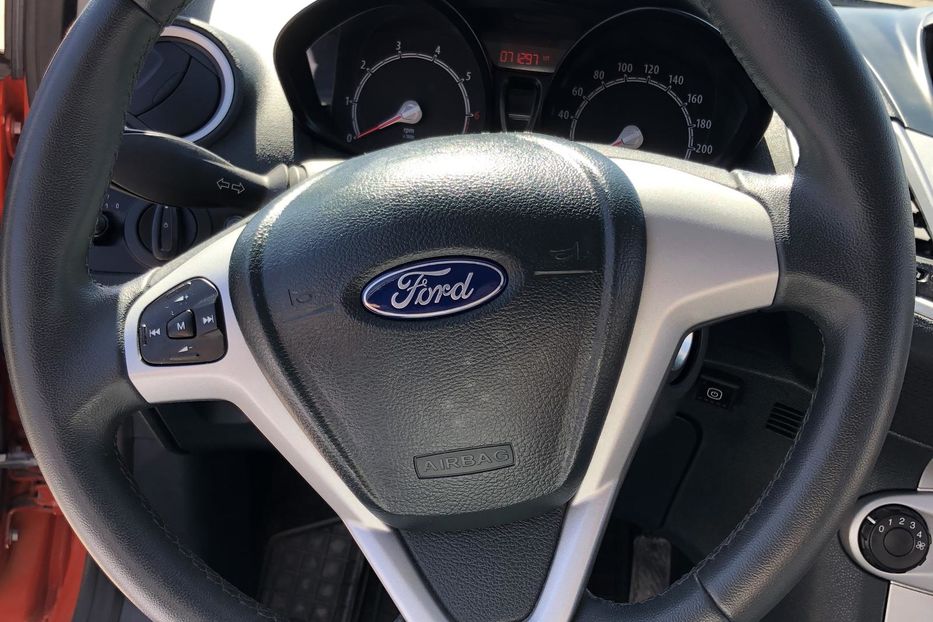 Продам Ford Fiesta 2012 года в Харькове