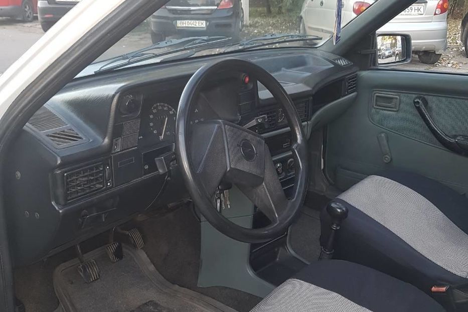 Продам Opel Kadett универсал 1988 года в Одессе