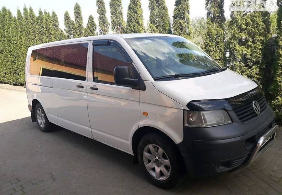 Продам Volkswagen T5 (Transporter) пасс. 2005 года в Львове