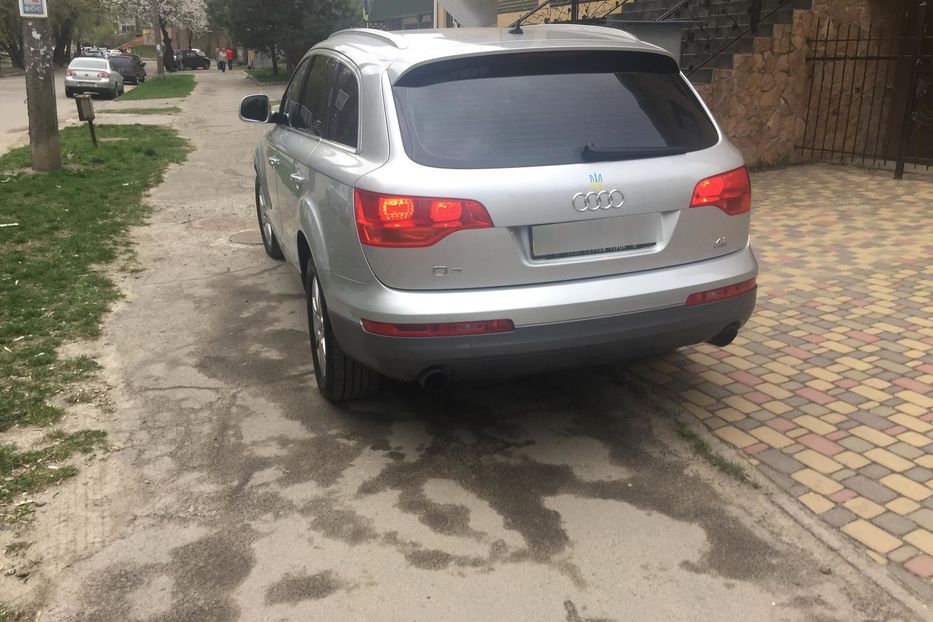 Продам Audi Q7 Пневмо, 6ст акпп,  2007 года в Киеве