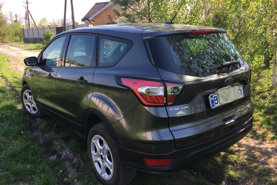 Продам Ford Escape 2017 года в г. Кременчуг, Полтавская область