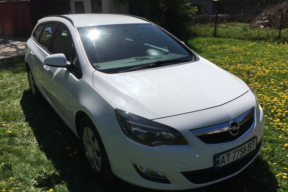 Продам Opel Astra J Sports Tourer 2012 года в г. Калуш, Ивано-Франковская область