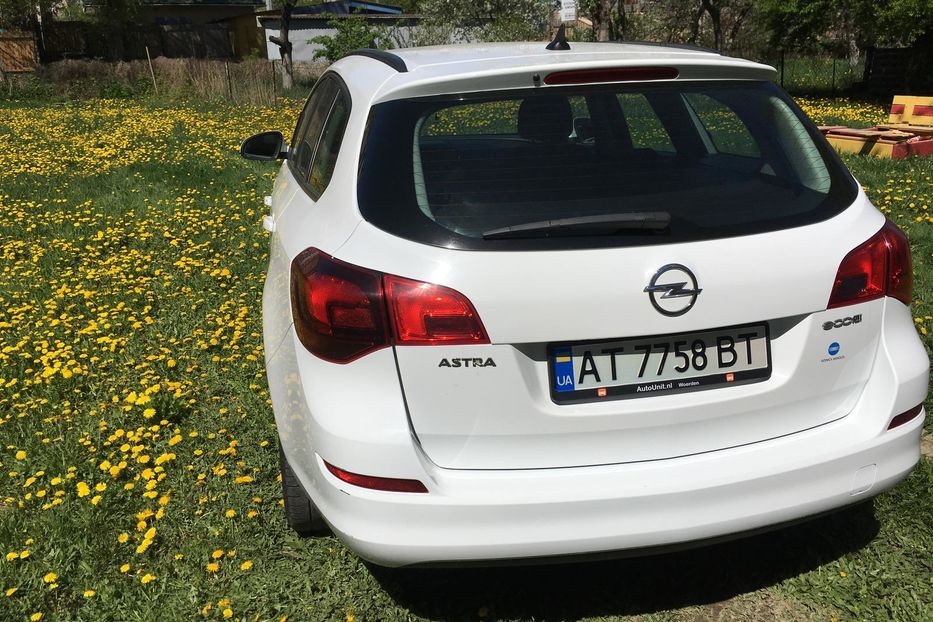 Продам Opel Astra J Sports Tourer 2012 года в г. Калуш, Ивано-Франковская область