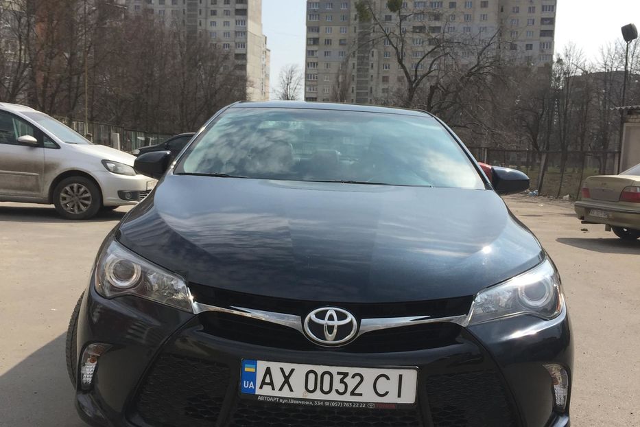 Продам Toyota Camry SE 2015 года в Харькове