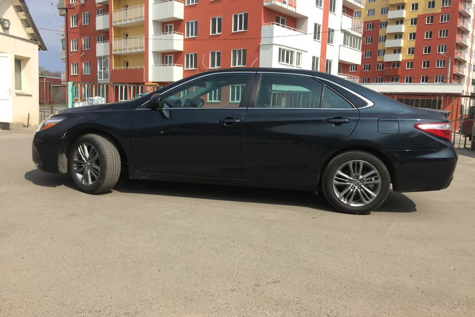 Продам Toyota Camry SE 2015 года в Харькове