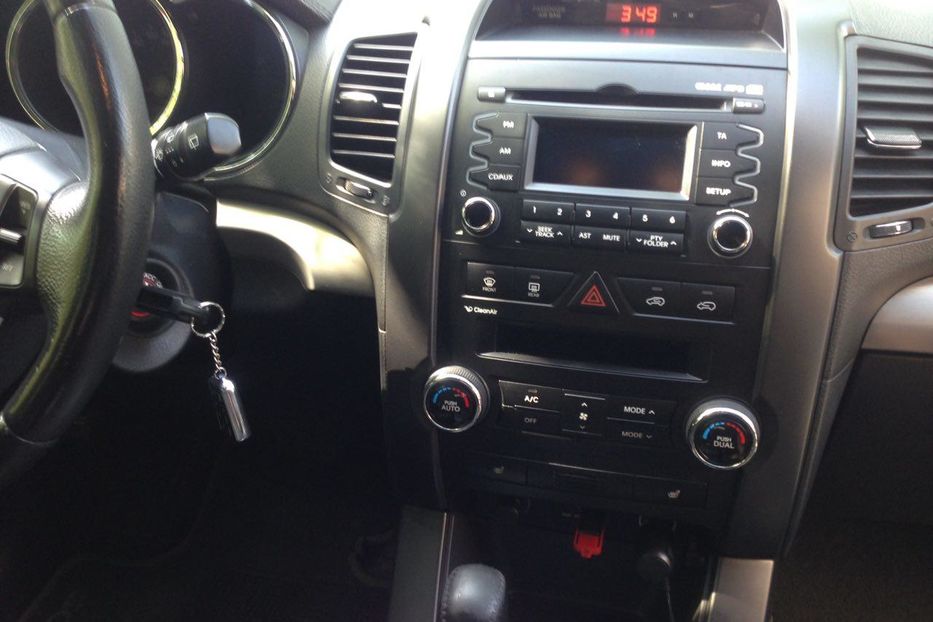 Продам Kia Sorento 2010 года в Киеве