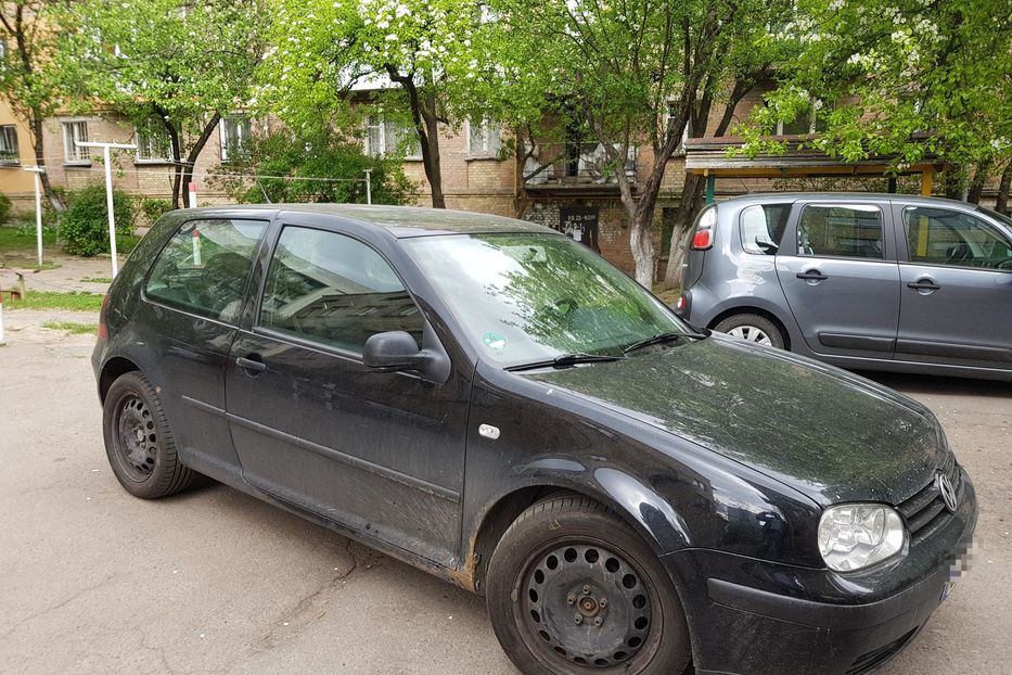 Продам Volkswagen Golf IV 2000 года в Киеве