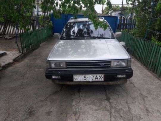 Продам Nissan Bluebird 1988 года в г. Мариуполь, Донецкая область