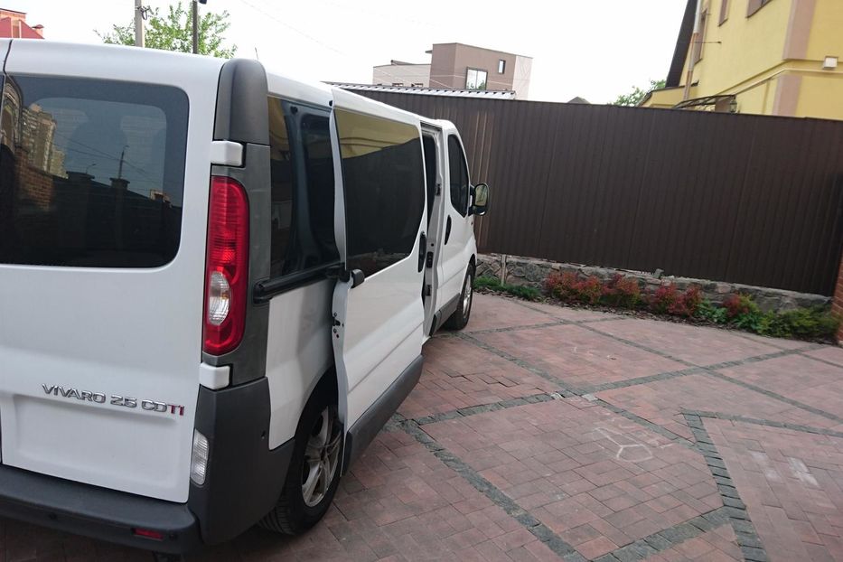 Продам Opel Vivaro пасс. 2007 года в Киеве