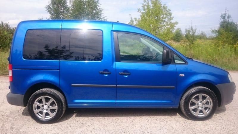 Продам Volkswagen Caddy пасс. 2009 года в Львове