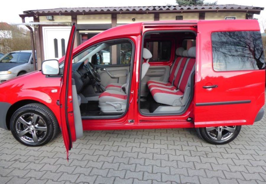 Продам Volkswagen Caddy пасс. Поиск... 2008 года в Львове